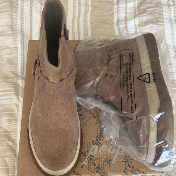 Free People collection- Bodhi Harness Boot women’s size 8.5 - Picture 4 of 12